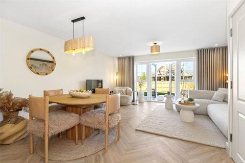 3 bedroom semi-detached house for sale, Highfields, Leatherhead Road, Bookham, Surrey, KT23