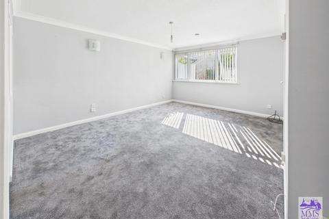 3 bedroom terraced house for sale, Tamar Drive, Strood