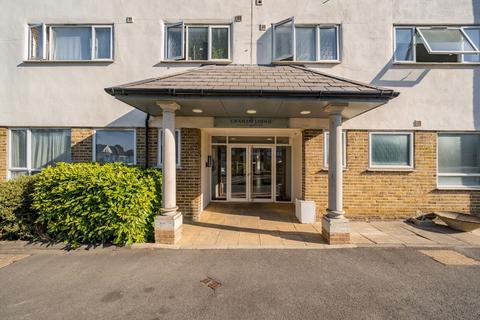 3 bedroom flat for sale, Graham Road, London NW4