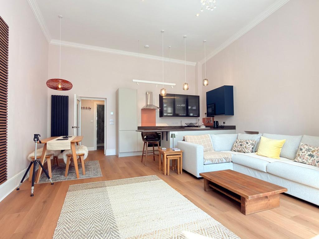 Apartment in London - More