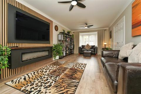4 bedroom detached house for sale, Greenways, Gloucester, Gloucestershire, GL4