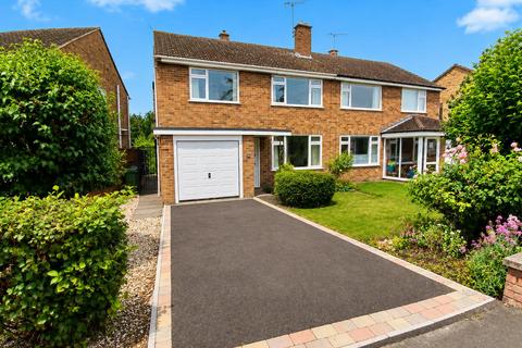 4 bedroom semi-detached house for sale, St. Nicolas Park Drive, St. Nicolas Park, Nuneaton