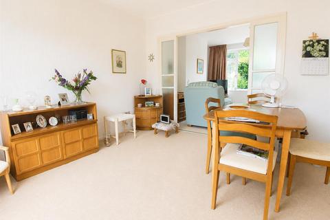 4 bedroom semi-detached house for sale, St. Nicolas Park Drive, St. Nicolas Park, Nuneaton