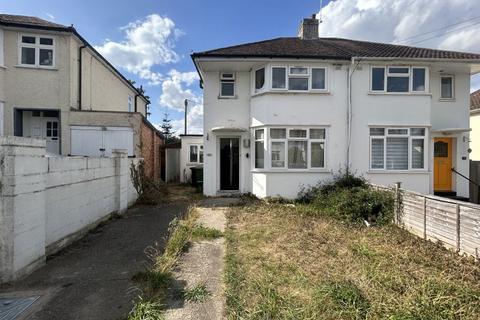 3 bedroom house to rent, Hutchcomb Road