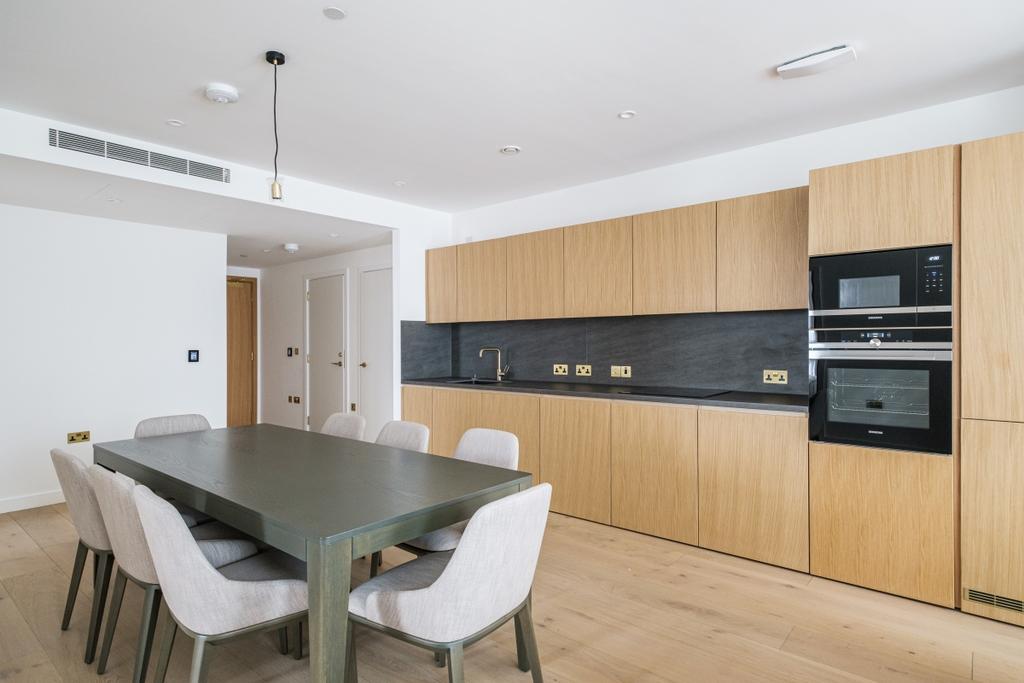 Apartment in London - More