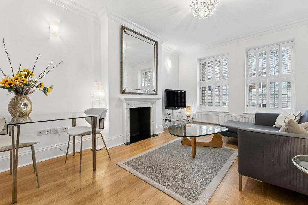 Apartment in London - View 3