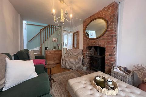 2 bedroom semi-detached house to rent, High Street, Honiton, Devon, EX14