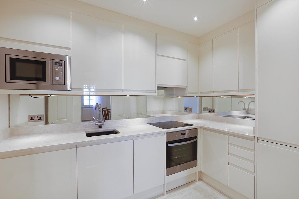 Apartment in Belgravia - View 3