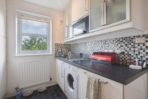 2 bedroom flat to rent, Ashgrove Avenue, Aberdeen