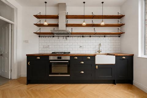2 bedroom apartment for sale, Roundwood Road, London NW10