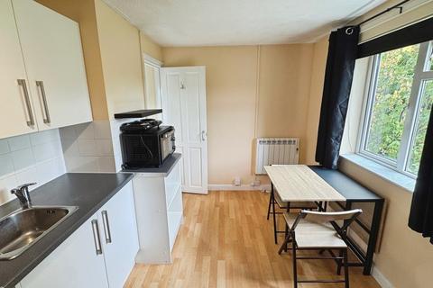 Studio to rent, 270 Frome Road, Trowbridge