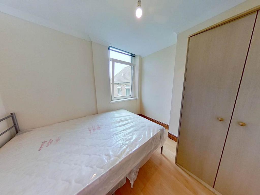House in Cardiff, Roath - View 2