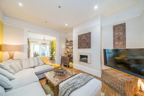 4 bedroom semi-detached house for sale, St. James Avenue, London W13