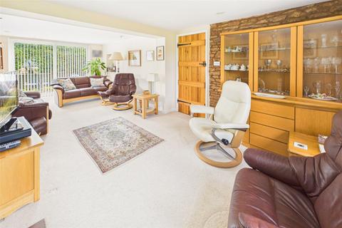 4 bedroom detached house for sale, Beavans Hill, Kilcot, Newent, Herefordshire, GL18