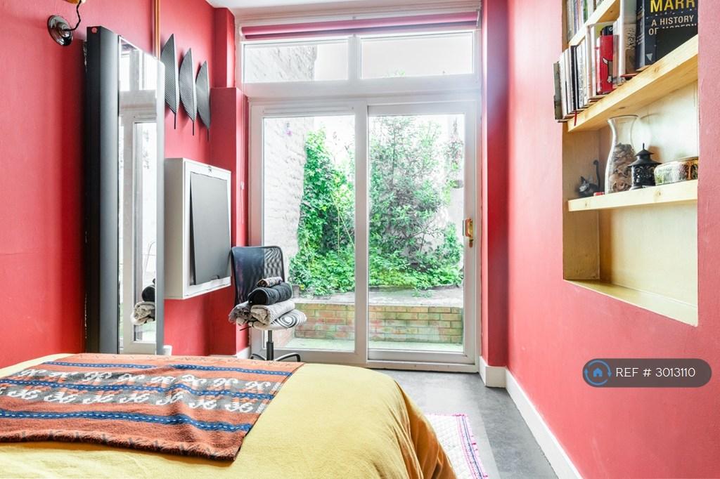 Apartment in Brighton - View 3