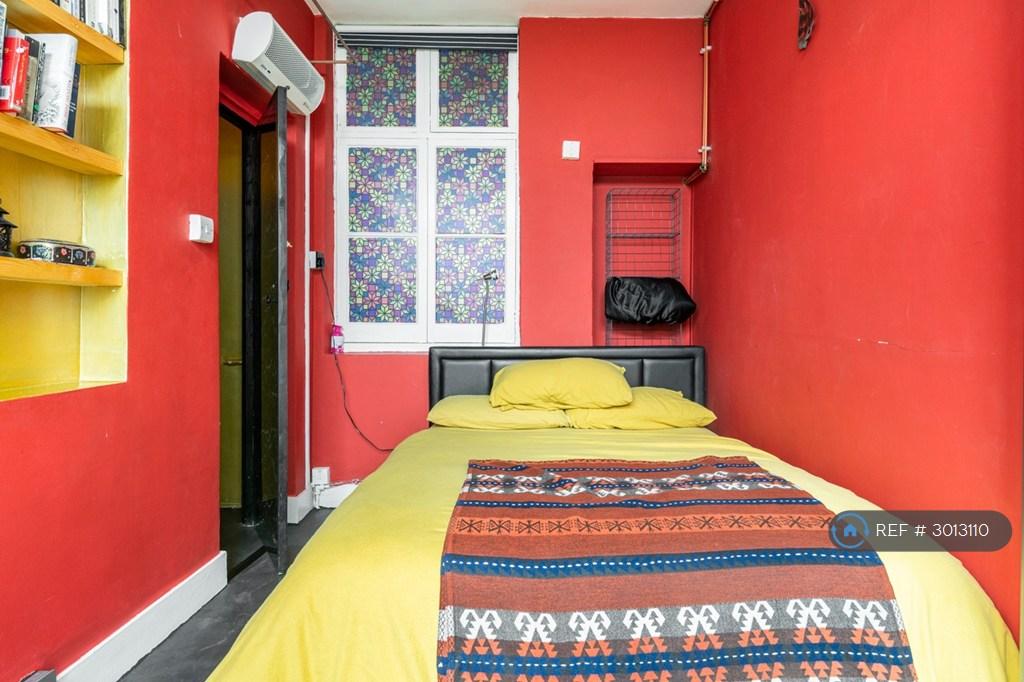Apartment in Brighton - More