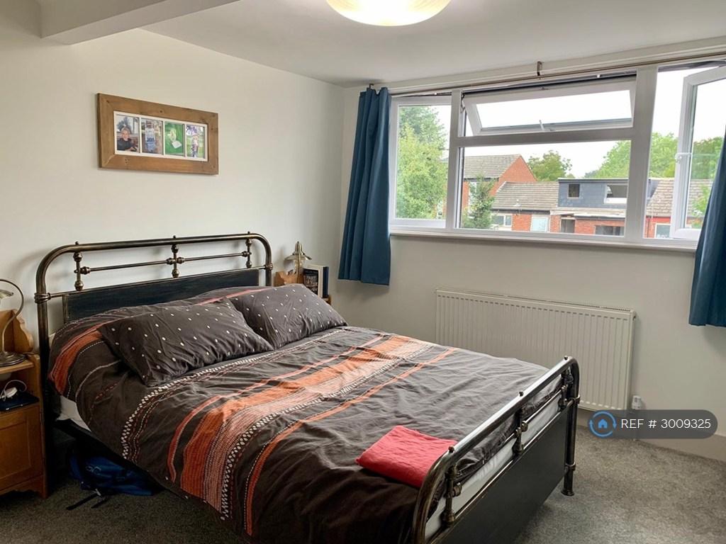 Apartment in Teddington - View 3