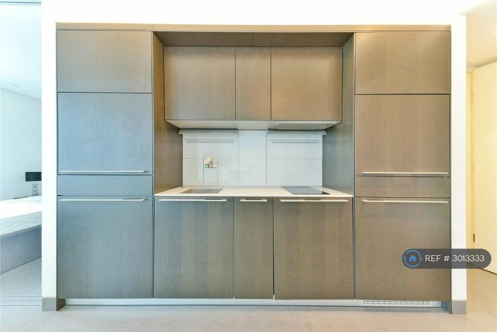 Apartment in London - View 3