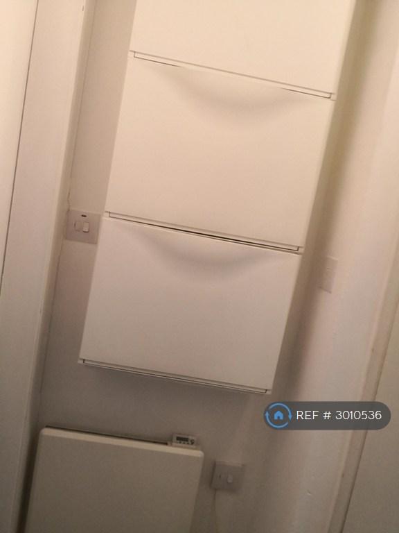 Apartment in Reading - View 3