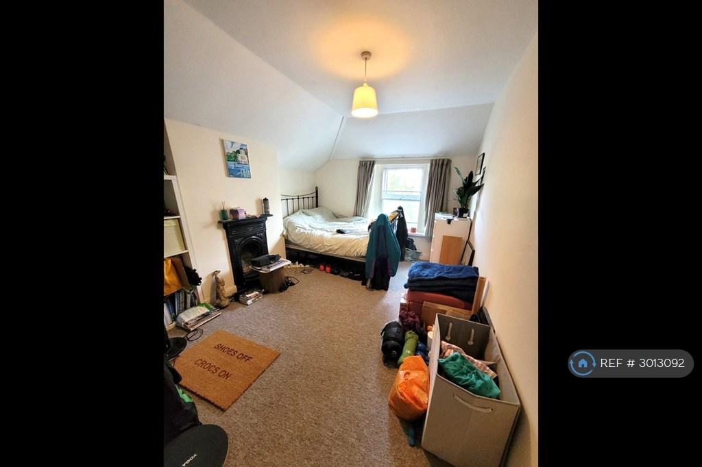 Apartment in Bristol - View 4