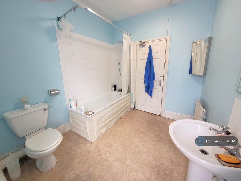 Apartment in Bristol - More