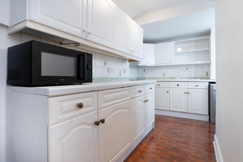 Apartment in London - View 3