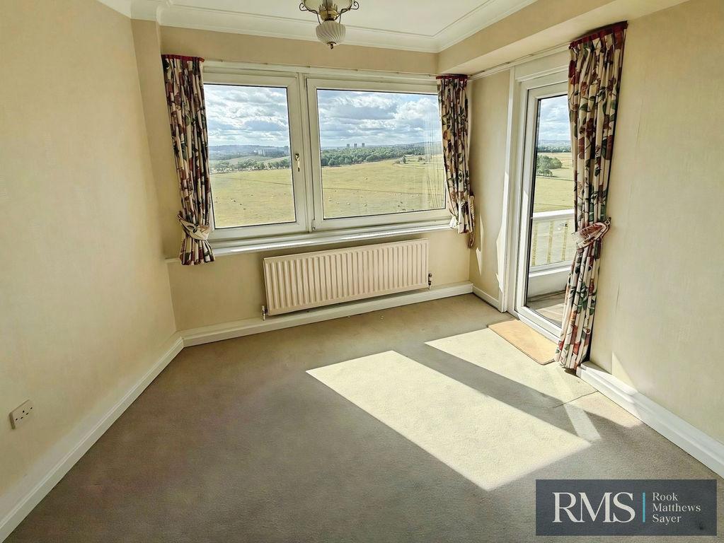 Apartment in Newcastle Upon Tyne - View 4