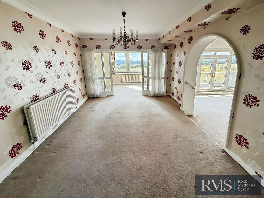 Apartment in Newcastle Upon Tyne - View 5
