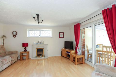 2 bedroom bungalow for sale, Elstree Road, Hemel Hempstead
