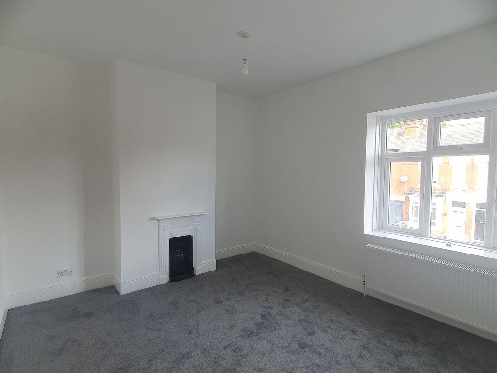 House in Sandwell, West Midlands - More