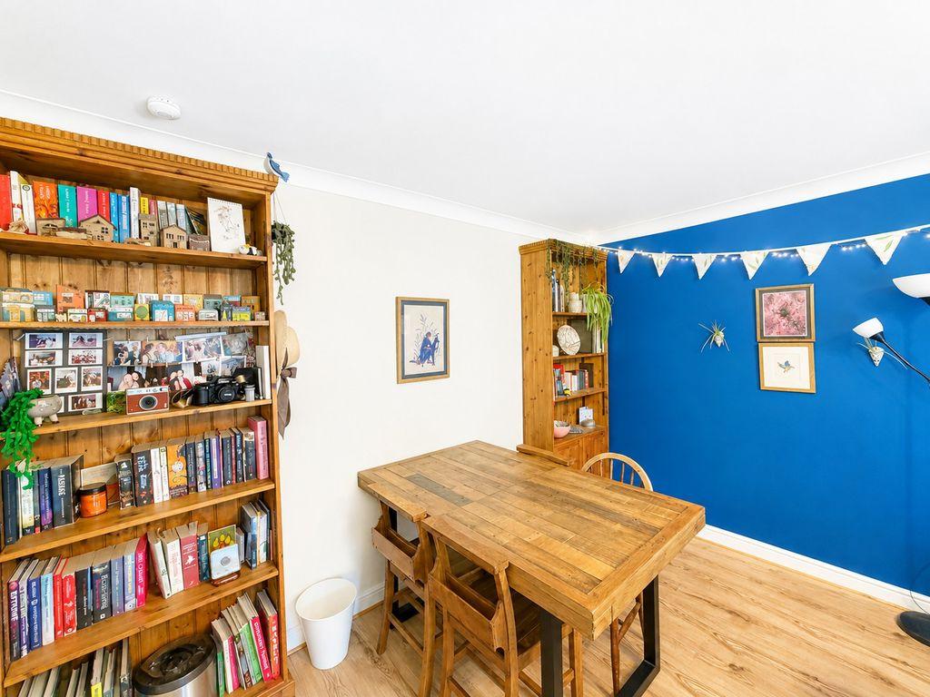 Apartment in Glasgow - View 4