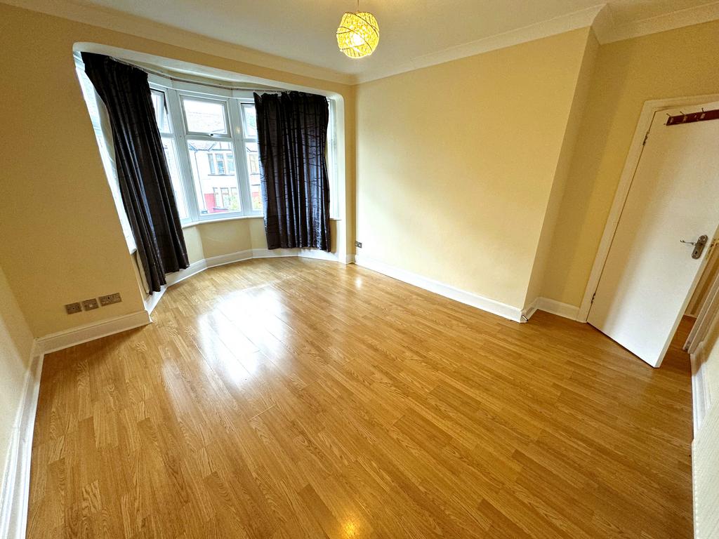 House in Ilford - View 5