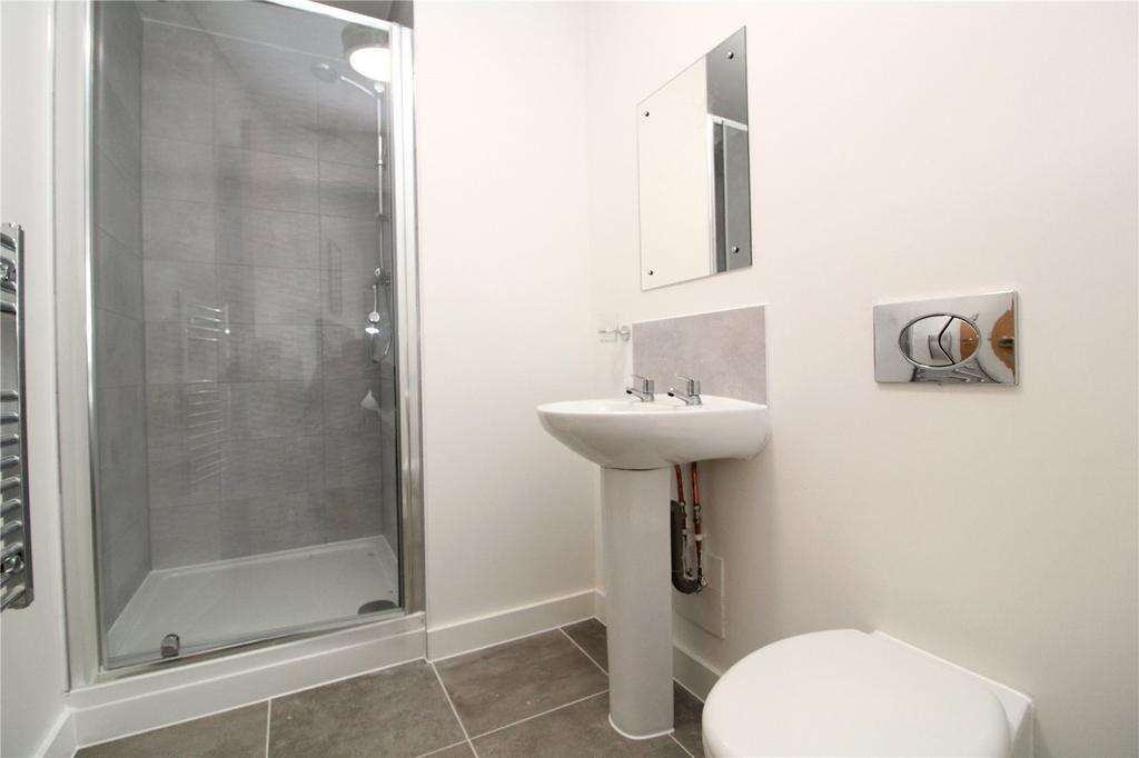 Apartment in Salford - More