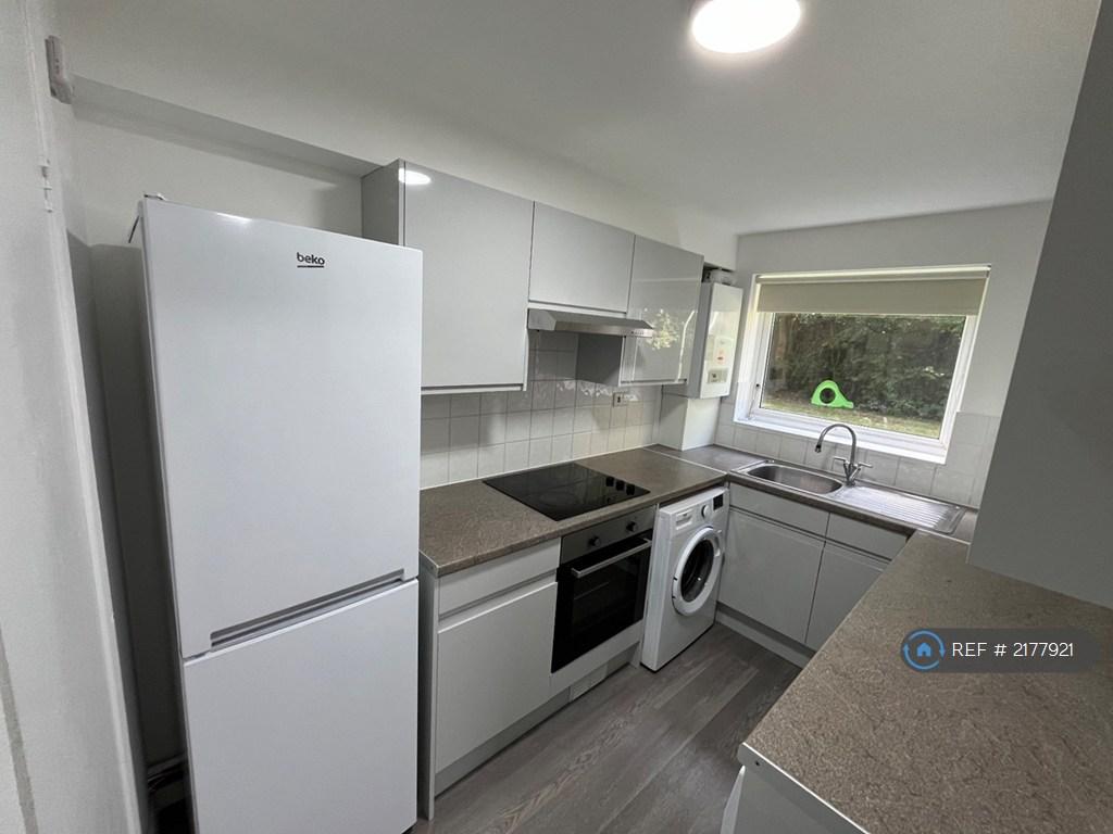 Apartment in Harrow - View 2