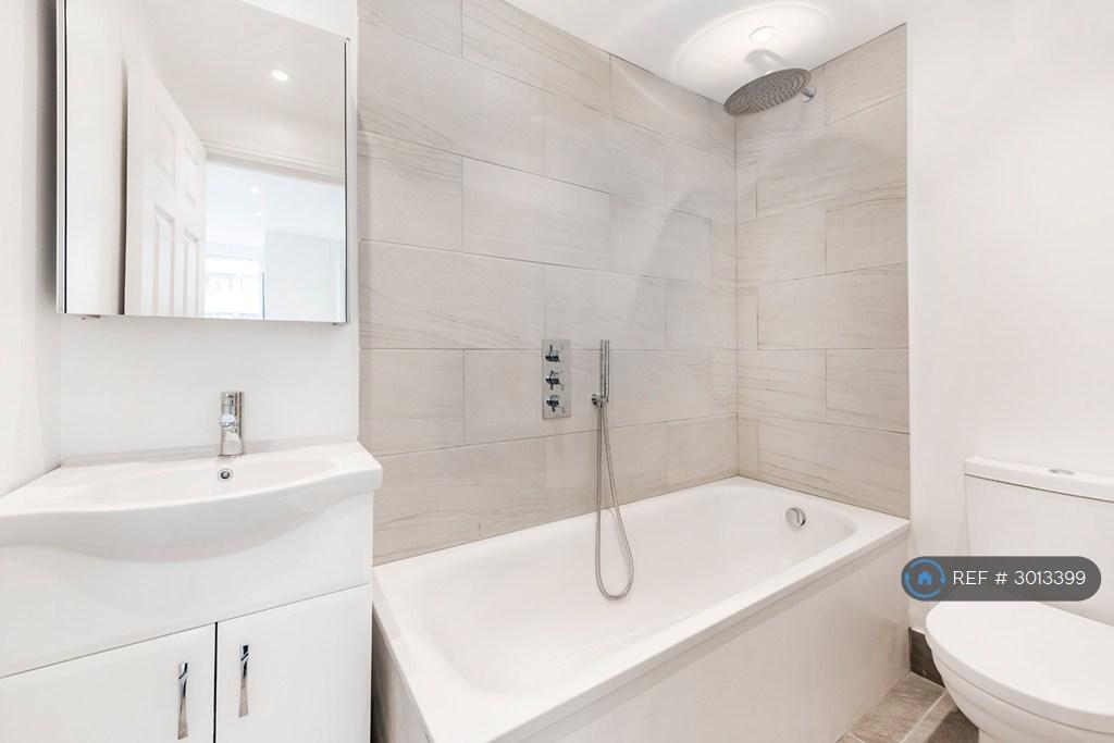 Apartment in London - More