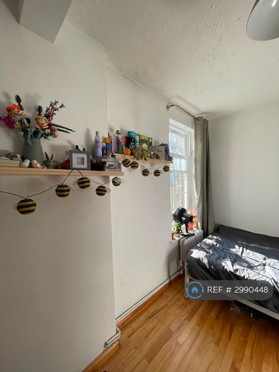 Apartment in London - View 2