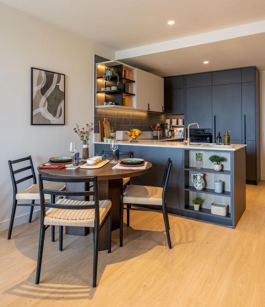 Apartment in London, Hale Village - View 3