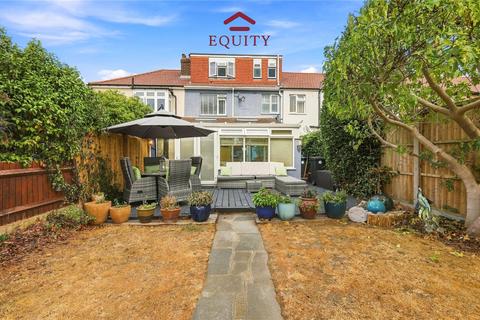 4 bedroom terraced house for sale, Carisbrook Close, Enfield, EN1