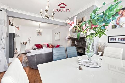 4 bedroom terraced house for sale, Carisbrook Close, Enfield, EN1