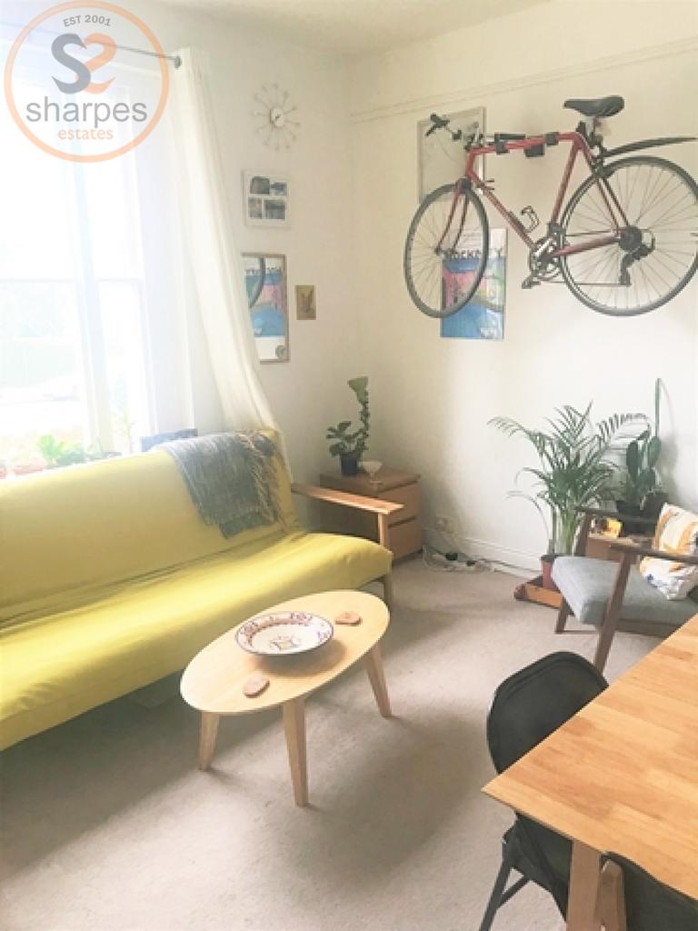 Apartment in London - View 2
