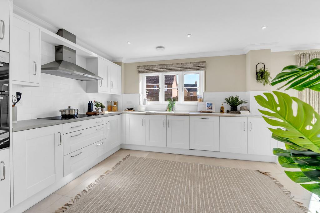 House in Drayton - View 2