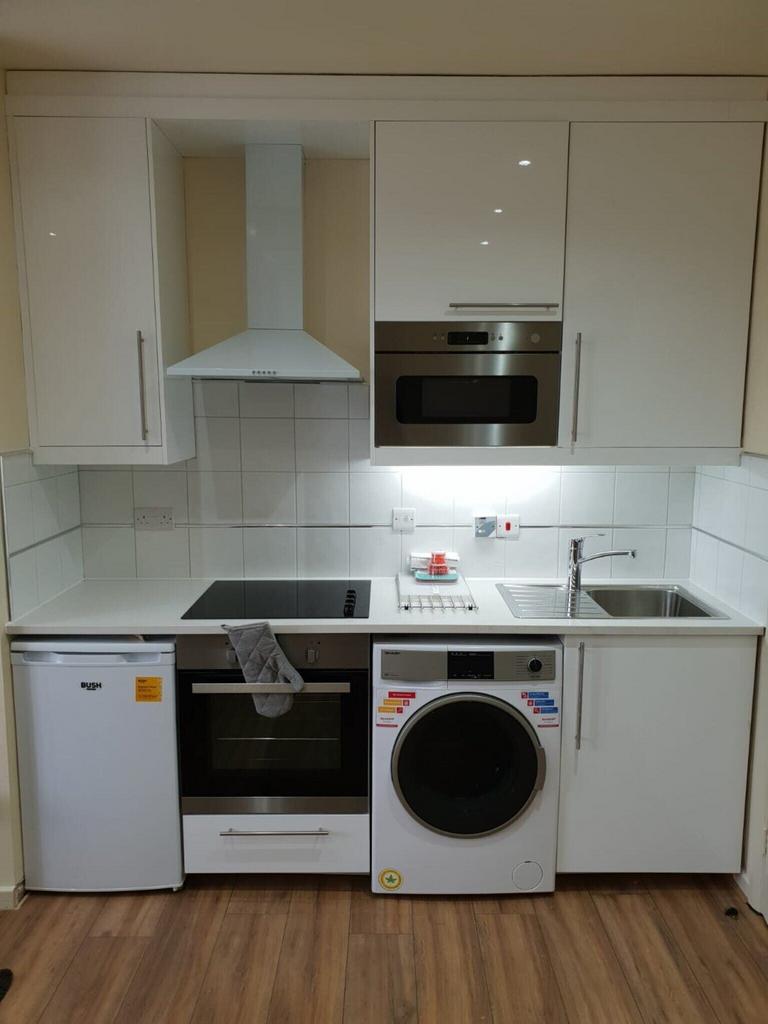 Apartment in London - View 2