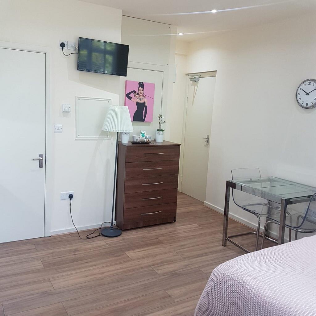 Apartment in London - View 4