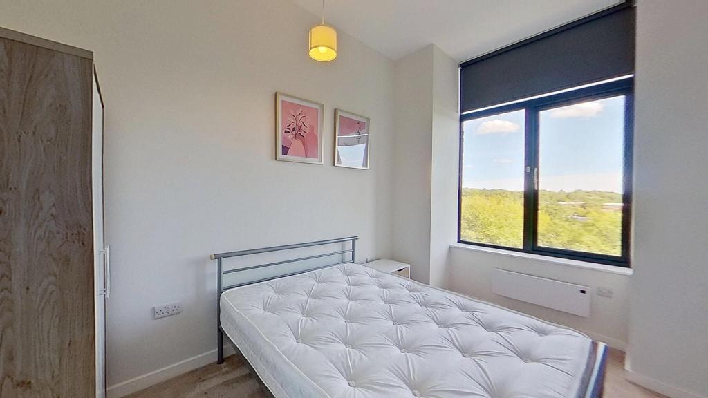 Apartment in Leeds - View 3