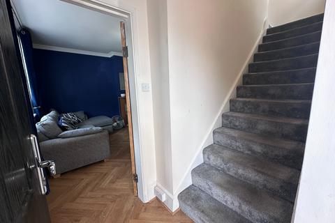 2 bedroom semi-detached house for sale, Baron Road, Dagenham