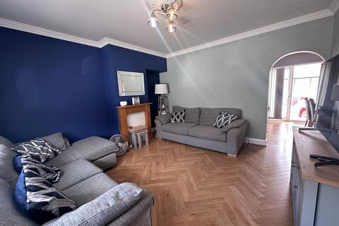 2 bedroom semi-detached house for sale, Baron Road, Dagenham