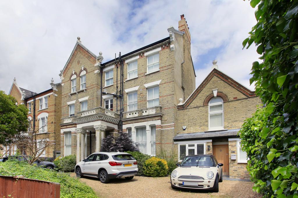 Apartment in London - View 4
