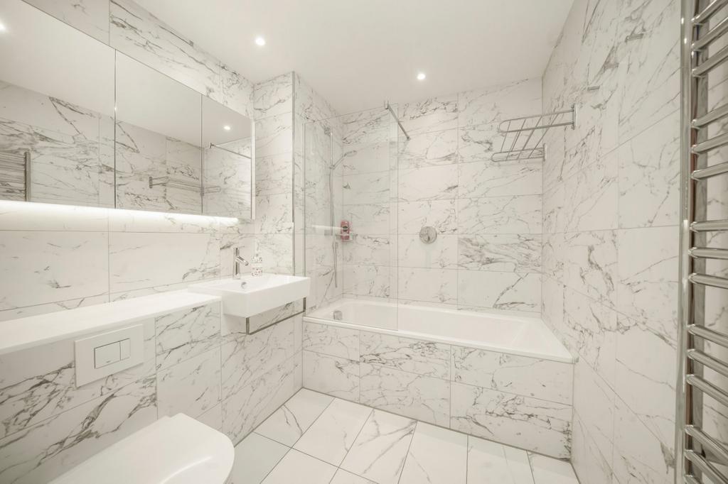 Apartment in London - View 3
