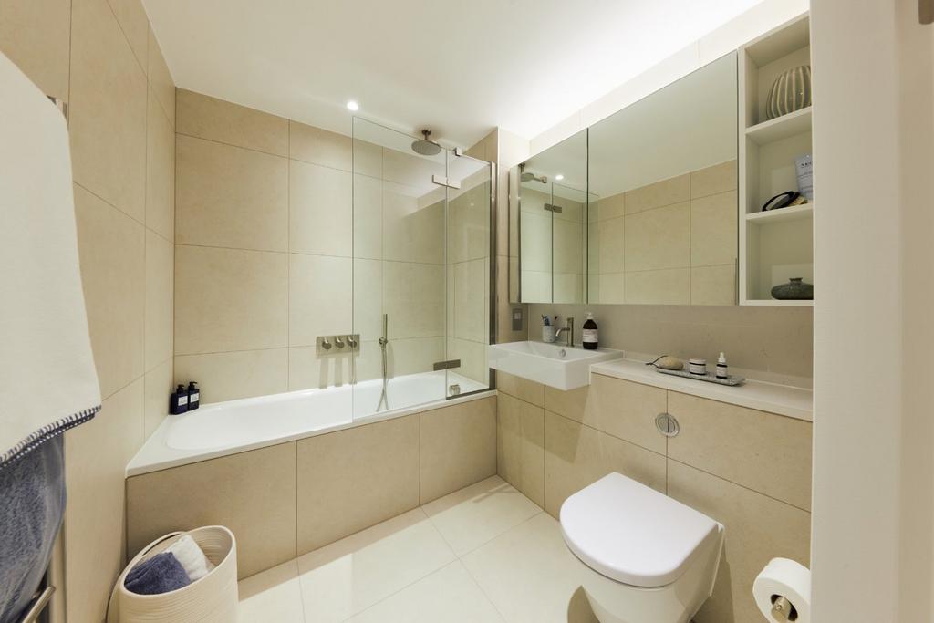 Apartment in London - More