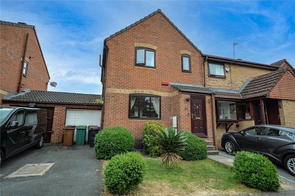Longfield Drive, Halton, Leeds, West Yorkshire